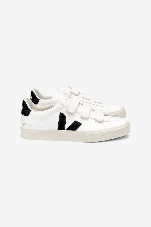 Veja Recife Logo Sneaker In Extra White Natural At Nordstrom, Size 47