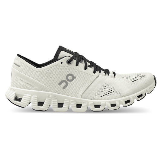 On Running Women s Cloud X White/Black / 10