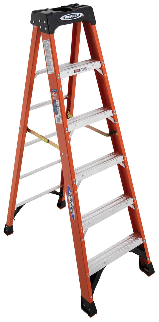 Werner 6 Ft. Fiberglass Step Ladder With 300 Lb. Load Capacity Type Ia Duty